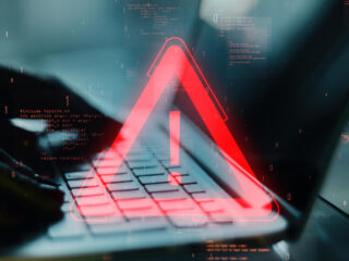 Un incident cibernetic poate opri activitatea companiei tale peste noapte. Ești pregătit să gestionezi un astfel de scenariu?