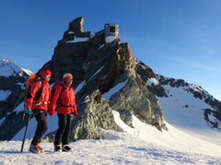 Clujenii Dinu și Marlene Mititeanu, doi dintre cei mai apreciați montaniarzi ai României, în noul documentar al lui Cosmin Dumitrache intitulat „Hoinari prin Munți”