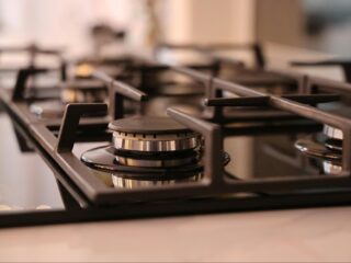 5 motive pentru care o plită pe gaz este o alegere inteligentă pentru bucătăria ta