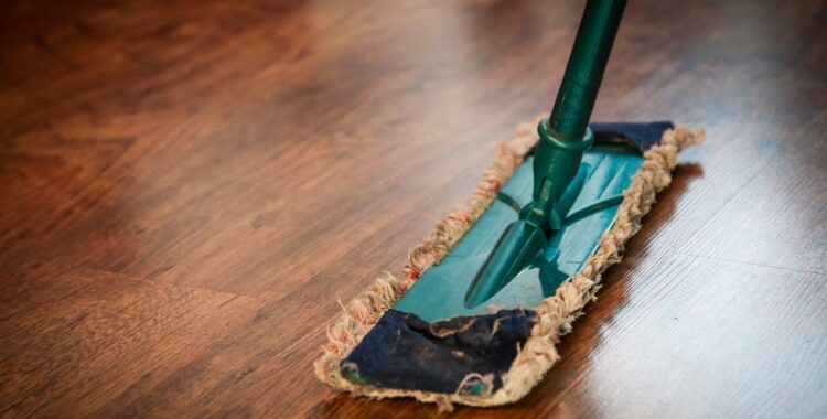 Ghid pas cu pas pentru înlocuirea parchetului în camera copilului