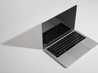 Greșeli de alegere a unui laptop: capcana configurației care nu se mai poate schimba