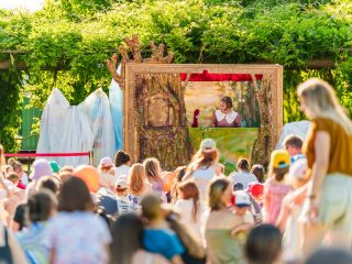 Atmosferă de vacanță la Iulius Mall Cluj: povești magice la teatrul de păpuși, filme sub cerul liber și inspirație pentru nunta perfectă, la Wedding Days!