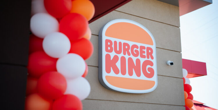 Burger King se deschide pe 23 octombrie în Iulius Mall Cluj. Primii 100 de clienți primesc un Whopper gratuit