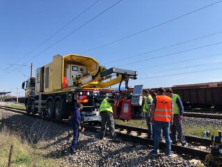 Ce avantaje aduc echipamentele mobile rail welding machine pentru companiile de întreținere a căilor ferate?