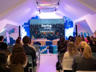 Dare.Gen se lansează cu Daring Tuesday: o nouă organizație care vrea să schimbe relația tinerilor români cu antreprenoriatul