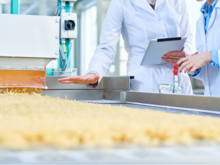 Echipamente adecvate pentru industria alimentară: între igienă, eficiență și durabilitate