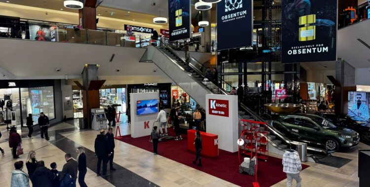 Vacanța de schi începe la Iulius Mall Cluj: experiențe la simulator și articole specializate pentru pârtie