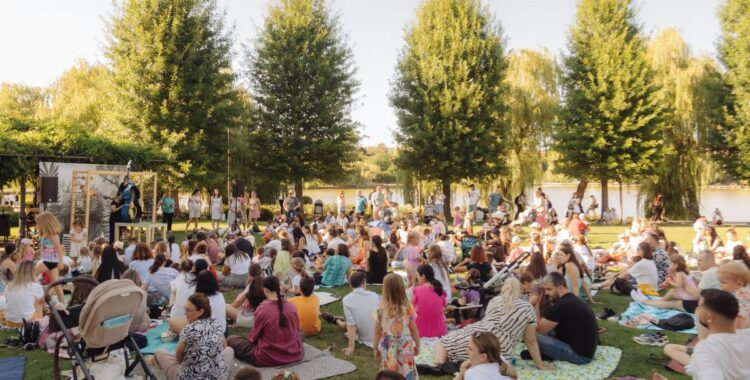 Teatru de păpuși și fapte bune la Iulius Mall Cluj: sprijină un copil să înceapă școala cu un GhiozdănOK