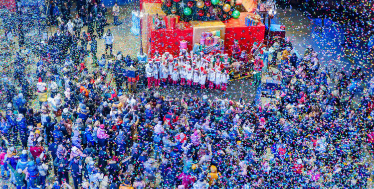 Spiritul Crăciunului se aprinde la Iulius Mall Cluj: Moș Crăciun, elfi veseli și ateliere de ursuleți pentru cei mici