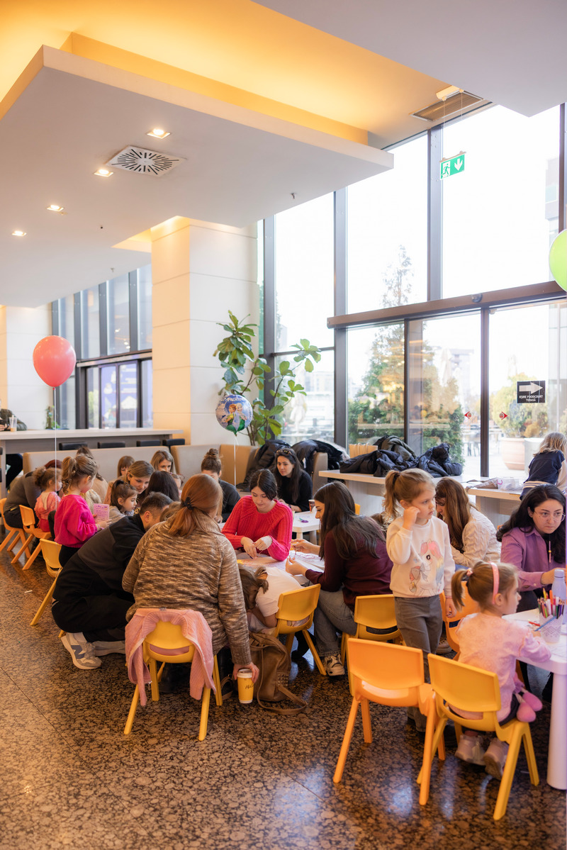 Competiție de șah pentru copii, atelier creativ de buchete de flori și Expoziție Tarantule și Reptile Vii în acest weekend, la Iulius Mall Cluj