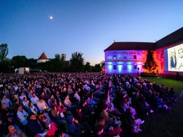 Weekend la Castel la TIFF.24