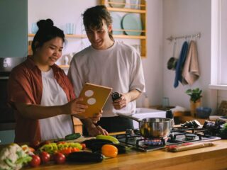 Strategii de economisire a timpului în prepararea meselor zilnice