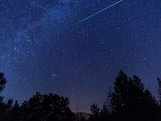 Spectacol cosmic la Cluj: eclipsă parțială de Soare și ploaie de meteori Perseide