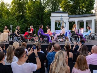 Atypic Beauty Cluj 2026 aduce pe podium frumusețea dincolo de prejudecăți: „Frumusețea e în noi, nu în aparențe”