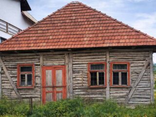 O construcție rară îmbogățește patrimoniul Parcului Etnografic de la Cluj