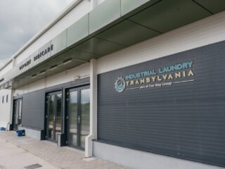 Curățenia industrială profesională: pilon esențial în serviciile de facility management