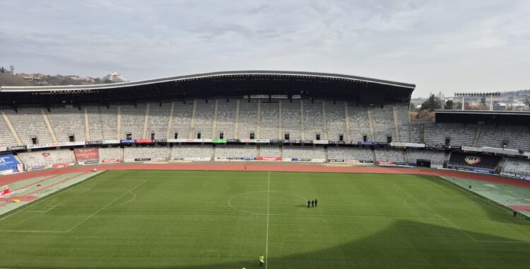 Cluj Arena beneficiază de un gazon nou, hibrid, similar celor de pe marile stadioane ale Europei 