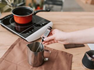 Plita electrică – OPT scenarii în care este potrivită