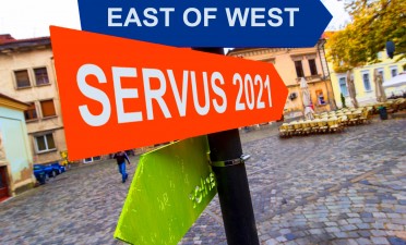 East of West : Servus 2021