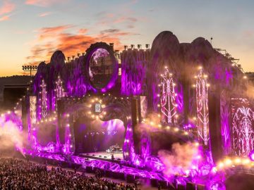 Peste 56.000 de oameni au participat la prima zi a festivalului UNTOLD 2021