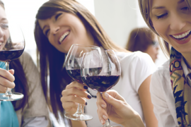 La un pahar de vin exclusiv feminin Oradea