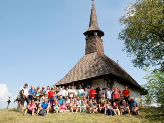 Peste o sută de bicicliști pe Drumul Bisericilor de lemn