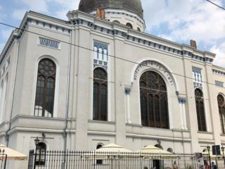 Zece locuri ideale pentru un selfie reușit