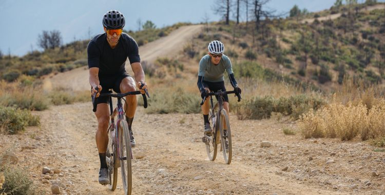 Bicicleta Gravel – soluția versatilă pentru cicliștii care nu se limitează la drumuri asfaltate