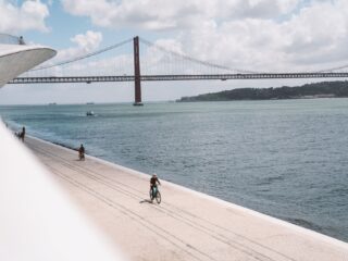 Cum alegi traseul potrivit pentru bicicleta electrică Trekking?