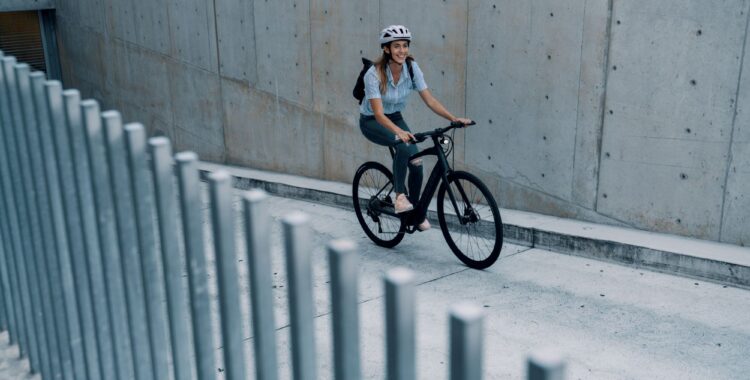 Greșeli frecvente pe care să le eviți când îți cumperi o bicicletă de șosea