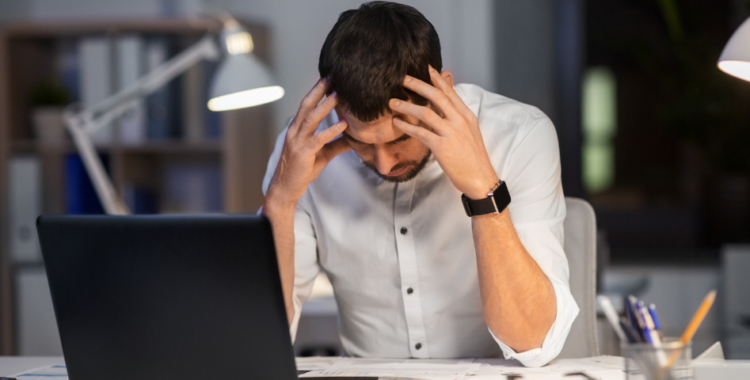 Cum să treci cu capul limpede peste perioadele solicitante la muncă sau în sesiune